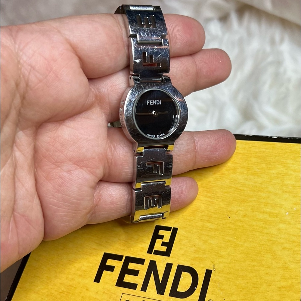 Pre loved Fendi Silver and Black Watch